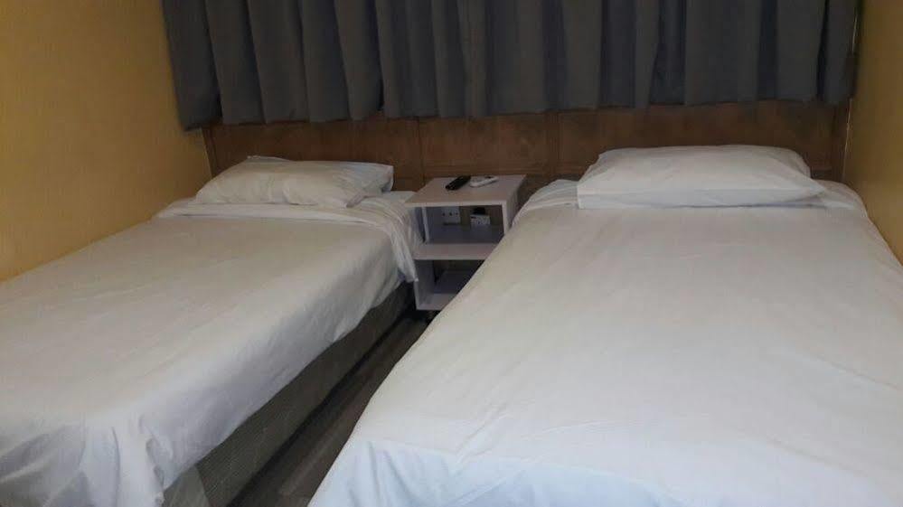 Town View Hotel Куала-Лумпур Экстерьер фото